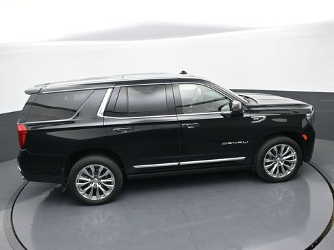 Used 2024 GMC Yukon Denali w/ Denali Reserve Package AWD/4WD image 39