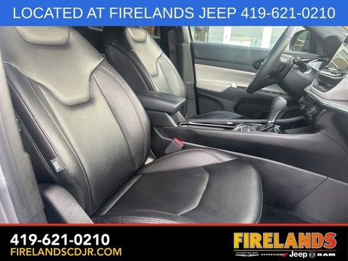 Used 2024 Jeep Compass Limited image 15
