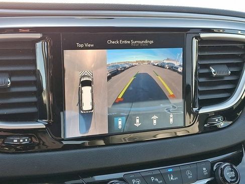 Certified 2020 Chrysler Pacifica Touring-L w/ Advanced Safetytec Group image 22