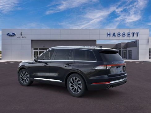 New 2026 Lincoln Aviator AWD image 4