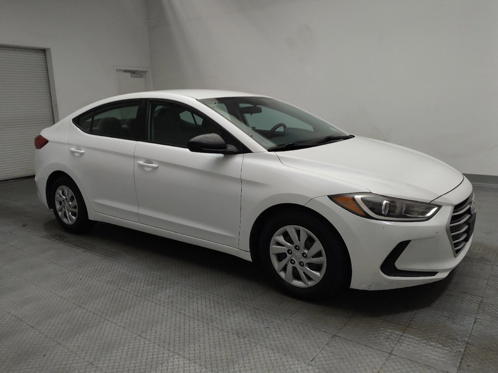 Used 2017 Hyundai Elantra SE FWD image 11
