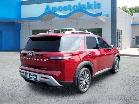 Used 2022 Nissan Pathfinder SL w/ SL Premium Package image 3