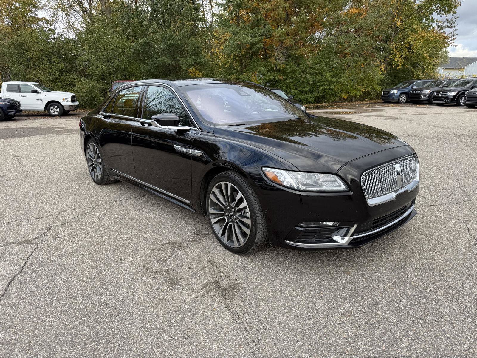 Used 2019 Lincoln Continental Reserve AWD/4WD image 11