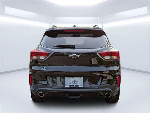 Used 2022 Chevrolet TrailBlazer RS FWD image 4