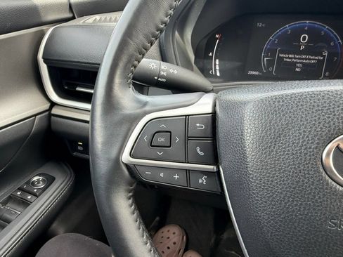 Used 2024 Toyota Grand Highlander AWD image 36