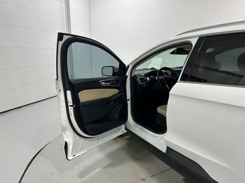 Used 2022 Ford Edge SEL AWD/4WD image 23