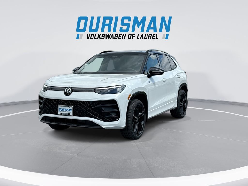Used 2026 Volkswagen Tiguan SE R-Line AWD/4WD image 4