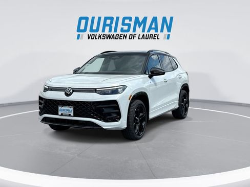 Used 2026 Volkswagen Tiguan SE R-Line AWD/4WD image 4
