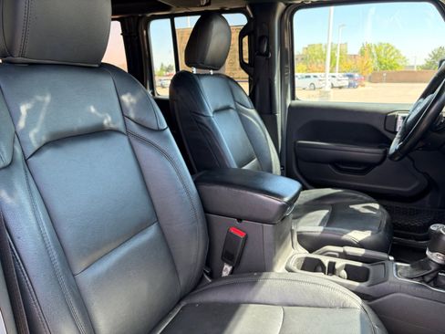 Used 2022 Jeep Wrangler Unlimited Sport AWD/4WD image 26