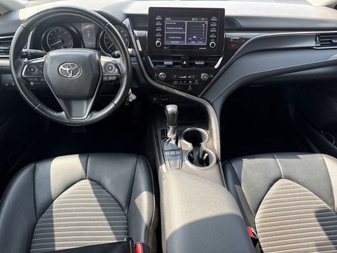 Used 2023 Toyota Camry SE FWD image 11
