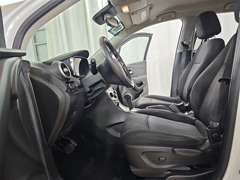 Certified 2016 Chevrolet Trax LT image 18