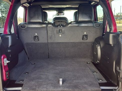 Used 2024 Jeep Wrangler Unlimited Rubicon 392 image 11