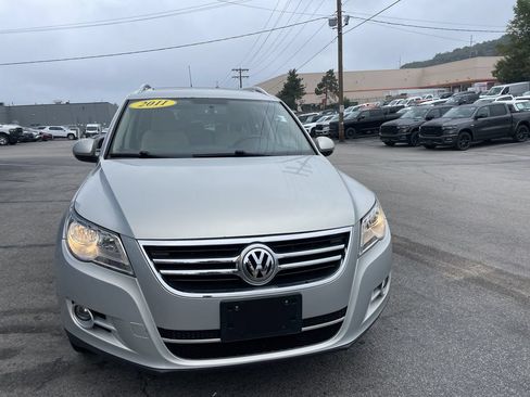 Used 2011 Volkswagen Tiguan S AWD/4WD image 5