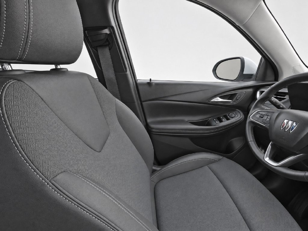 Certified 2024 Buick Encore GX Preferred AWD/4WD image 14
