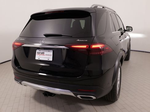 Used 2025 Mercedes-Benz GLE 450e 4MATIC w/ Winter Package image 13