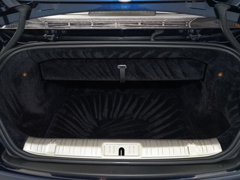 Used 2018 Rolls-Royce Dawn RWD image 31
