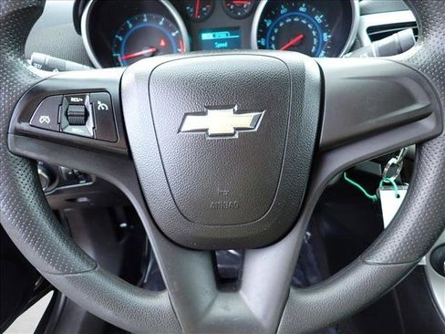 Used 2014 Chevrolet Cruze LT image 13