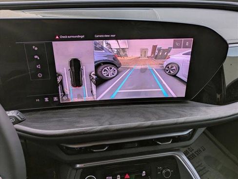 Used 2025 Audi Q5 Premium Plus w/ Premium Plus image 12