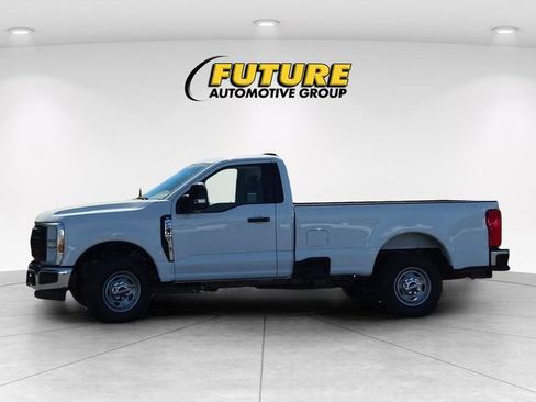 New 2026 Ford F250 XL w/ XL Chrome Package RWD image 7
