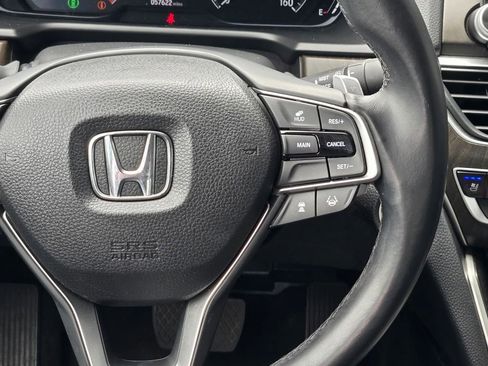 Used 2018 Honda Accord Touring image 16