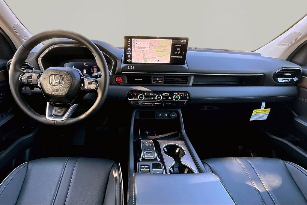 Used 2026 Honda Pilot Elite image 7