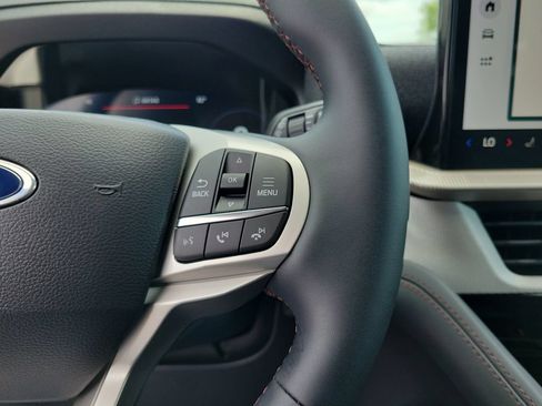 New 2026 Ford Explorer Active AWD/4WD image 25