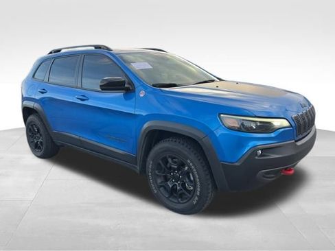 Used 2022 Jeep Cherokee Trailhawk w/ Premium Leather Package image 3