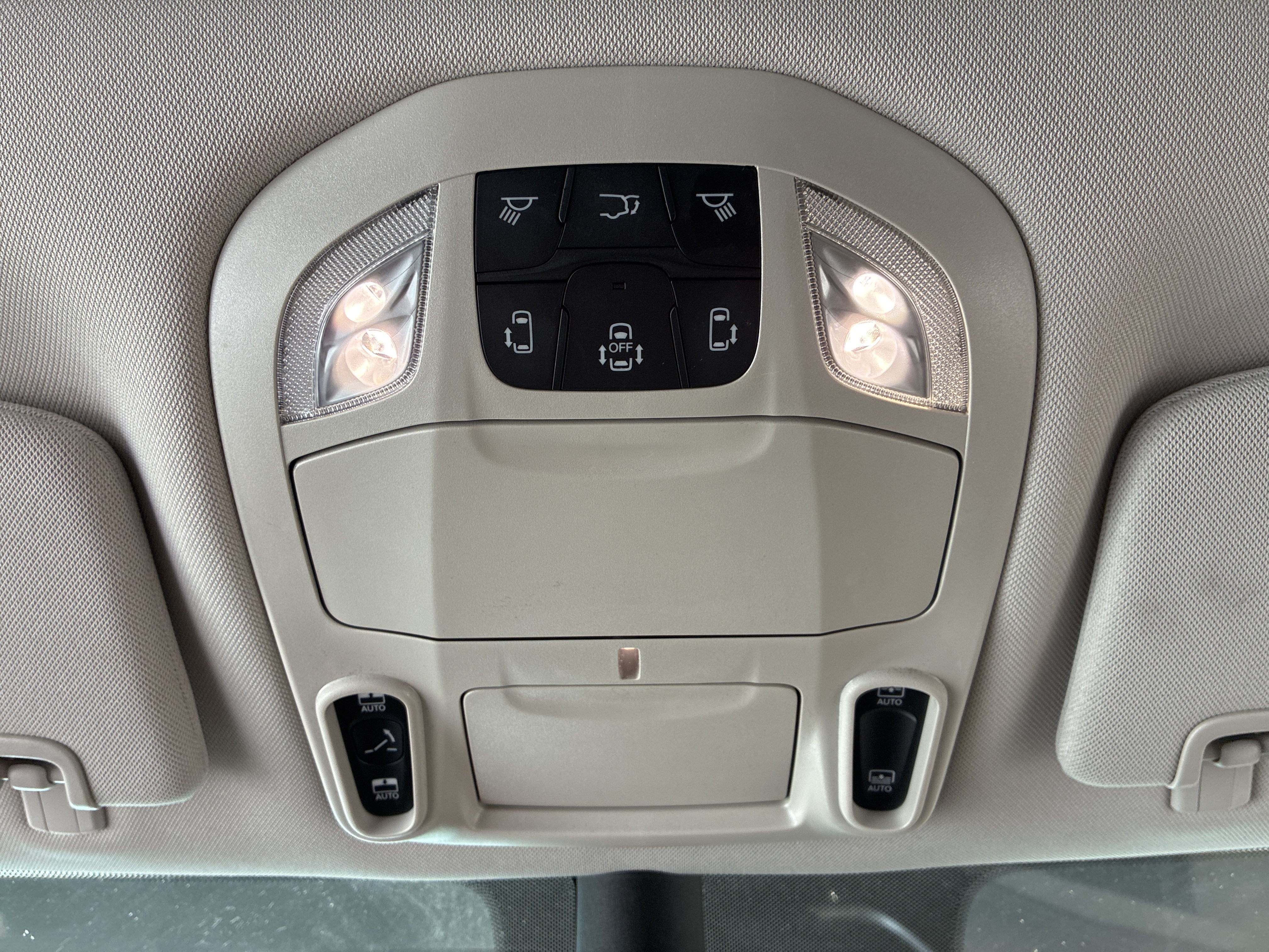 Certified 2024 Chrysler Pacifica Touring-L w/ Uconnect Theater Family Group AWD/4WD image 30