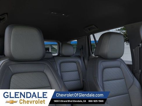 New 2026 Chevrolet Equinox LT w/ Convenience Package II FWD image 24