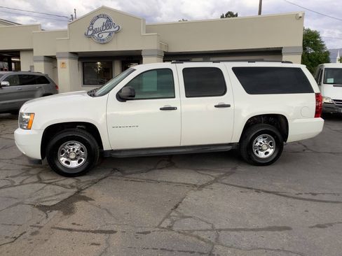 Used 2012 Chevrolet Suburban 2500 w/ Skid Plate Package AWD/4WD image 21
