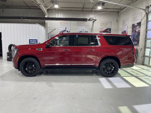 New 2026 GMC Yukon XL Elevation AWD/4WD image 5