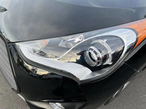 Used 2014 Hyundai Veloster Turbo image 23