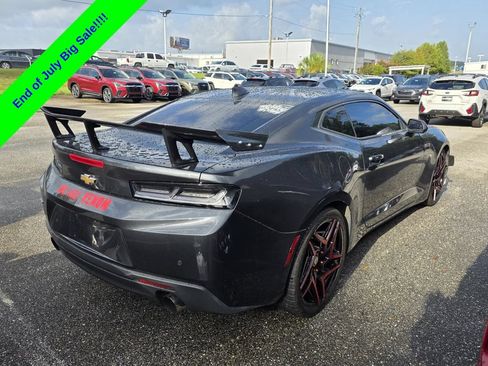 Used 2016 Chevrolet Camaro SS RWD image 3