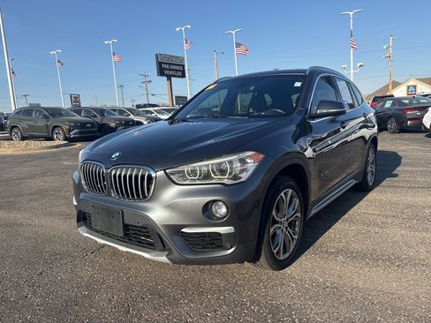 Used 2017 BMW X1 xDrive28i image 1