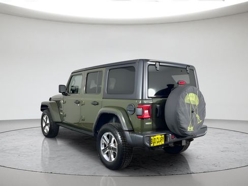 Used 2021 Jeep Wrangler Unlimited Sahara AWD/4WD image 5