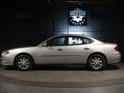 Used 2008 Buick LaCrosse CX FWD image 2