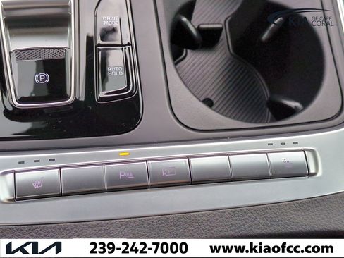 Certified 2026 Kia Carnival EX image 24