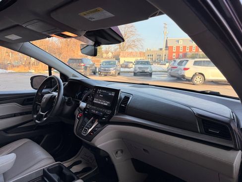 Used 2018 Honda Odyssey EX-L image 18