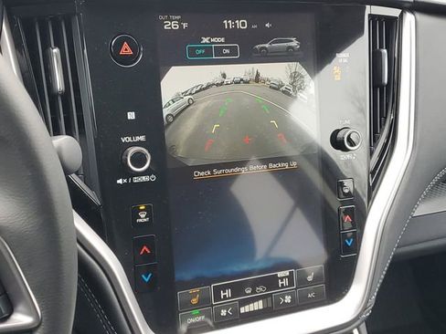 Certified 2025 Subaru Outback Premium w/ Popular Package #1A image 27