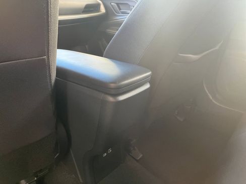 Used 2025 Toyota Prius LE image 24