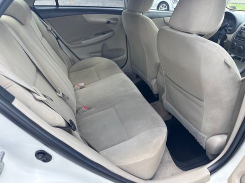 Used 2012 Toyota Corolla LE FWD image 23