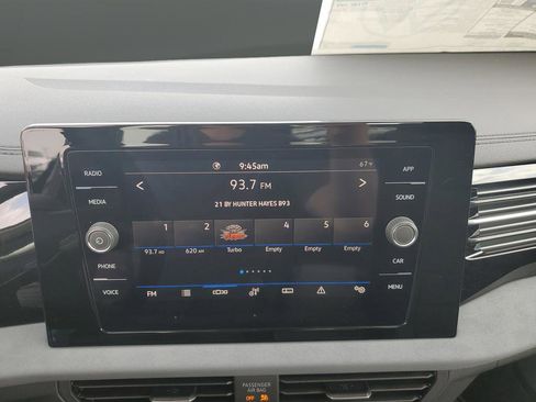 New 2025 Volkswagen Jetta SE image 17