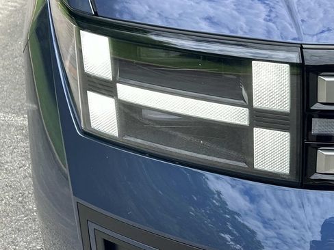 Certified 2025 Hyundai Santa Fe SEL FWD image 10