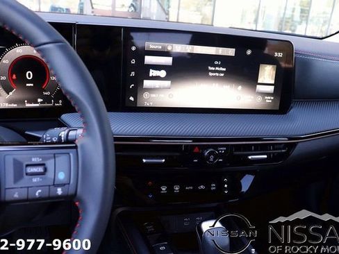 New 2025 Nissan Kicks SR image 16