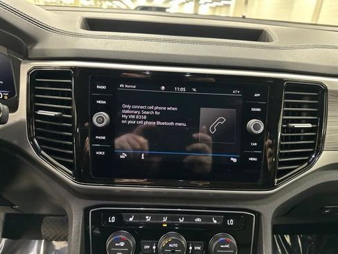 Used 2023 Volkswagen Atlas Cross Sport SE w/ Panoramic Sunroof Package AWD/4WD image 14