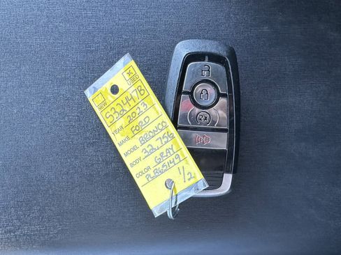 Used 2023 Ford Bronco Wildtrak image 17