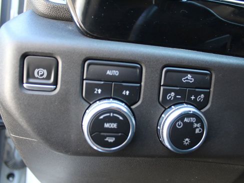 Used 2023 GMC Sierra 1500 SLE image 18