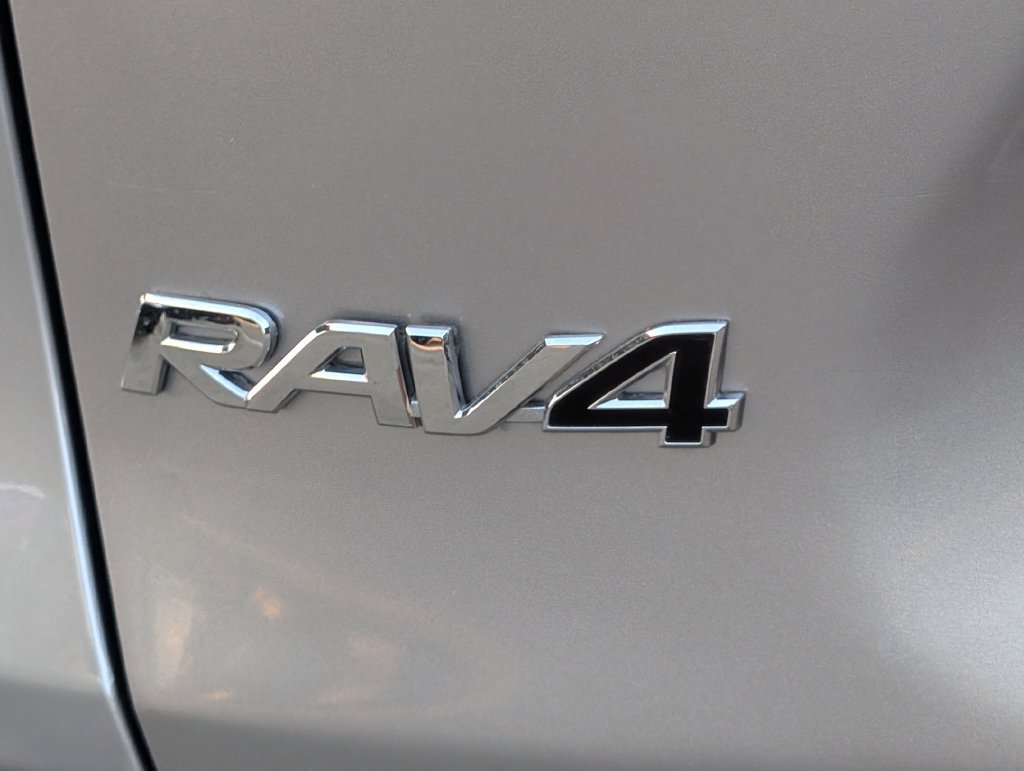 Used 2025 Toyota RAV4 XLE w/ Weather Package AWD/4WD image 30