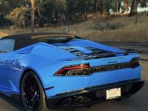 Used 2016 Lamborghini Huracan LP 610-4 image 3