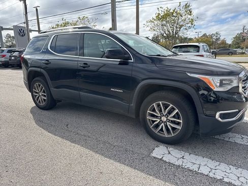 Used 2018 GMC Acadia SLE image 8